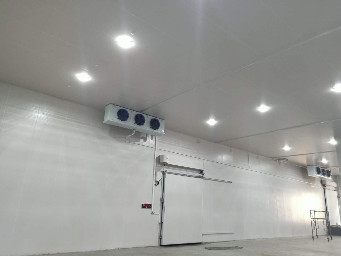 建造一個(gè)大型生鮮電商冷庫(kù)需要多少錢(qián)？(圖2)