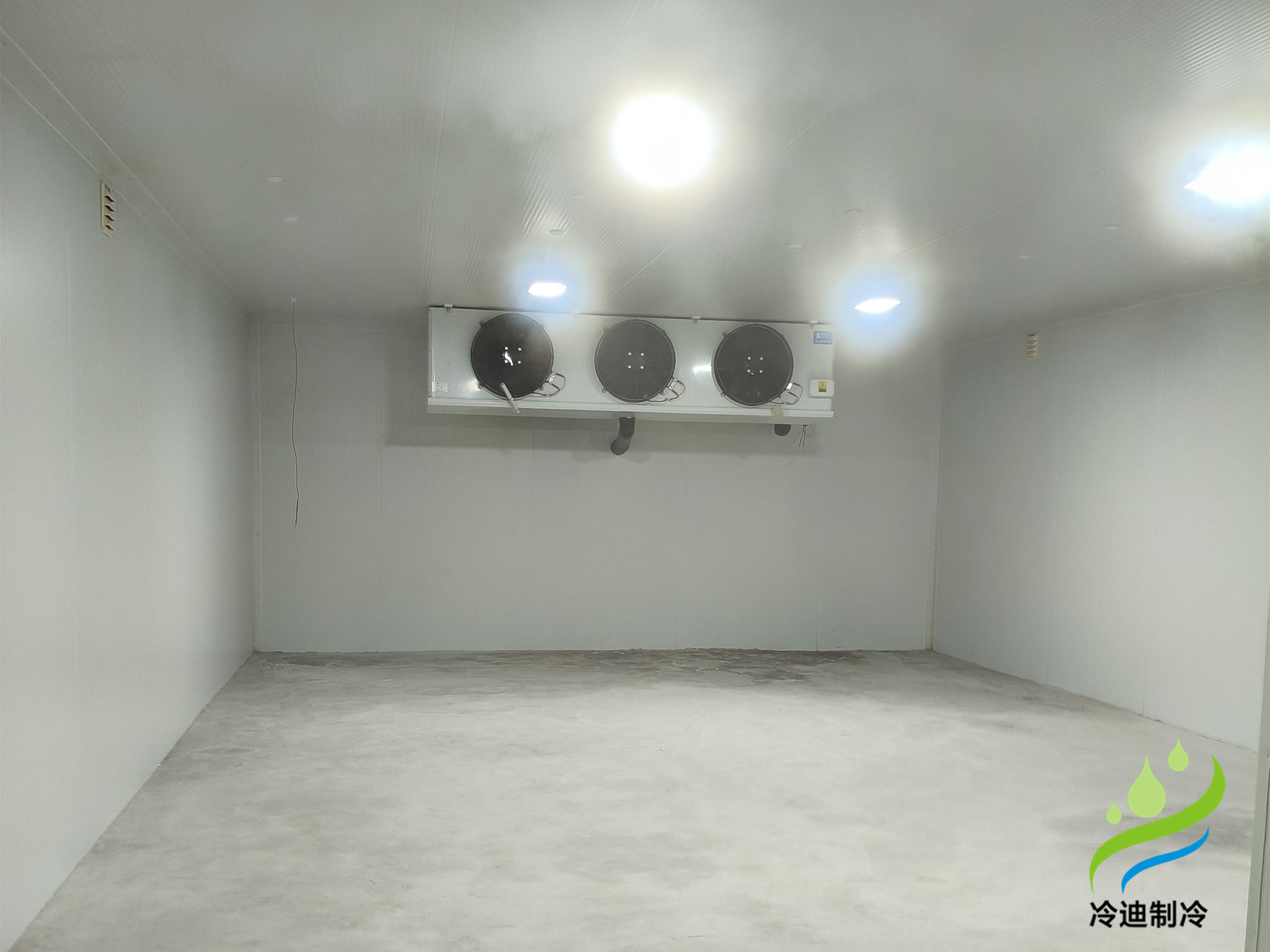 浙江年年紅集團(tuán)1000立方相變蓄冷節(jié)能冷庫(kù)案例(圖2) 相變蓄冷冷庫(kù)